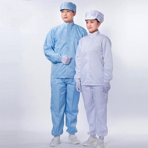 Khi làm việc với các thiết bị điện tử cần trang bị quần áo chống tĩnh điện GARAN.VN