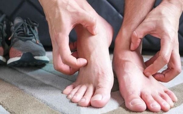 Hướng Dẫn Vệ Sinh Giày Bảo Hộ Đúng Cách, Giúp Kéo Dài Tuổi Thọ Sử Dụng